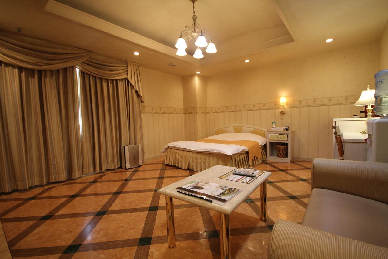Hotel Afternoon (Adults Only) Osaka Bagian luar foto
