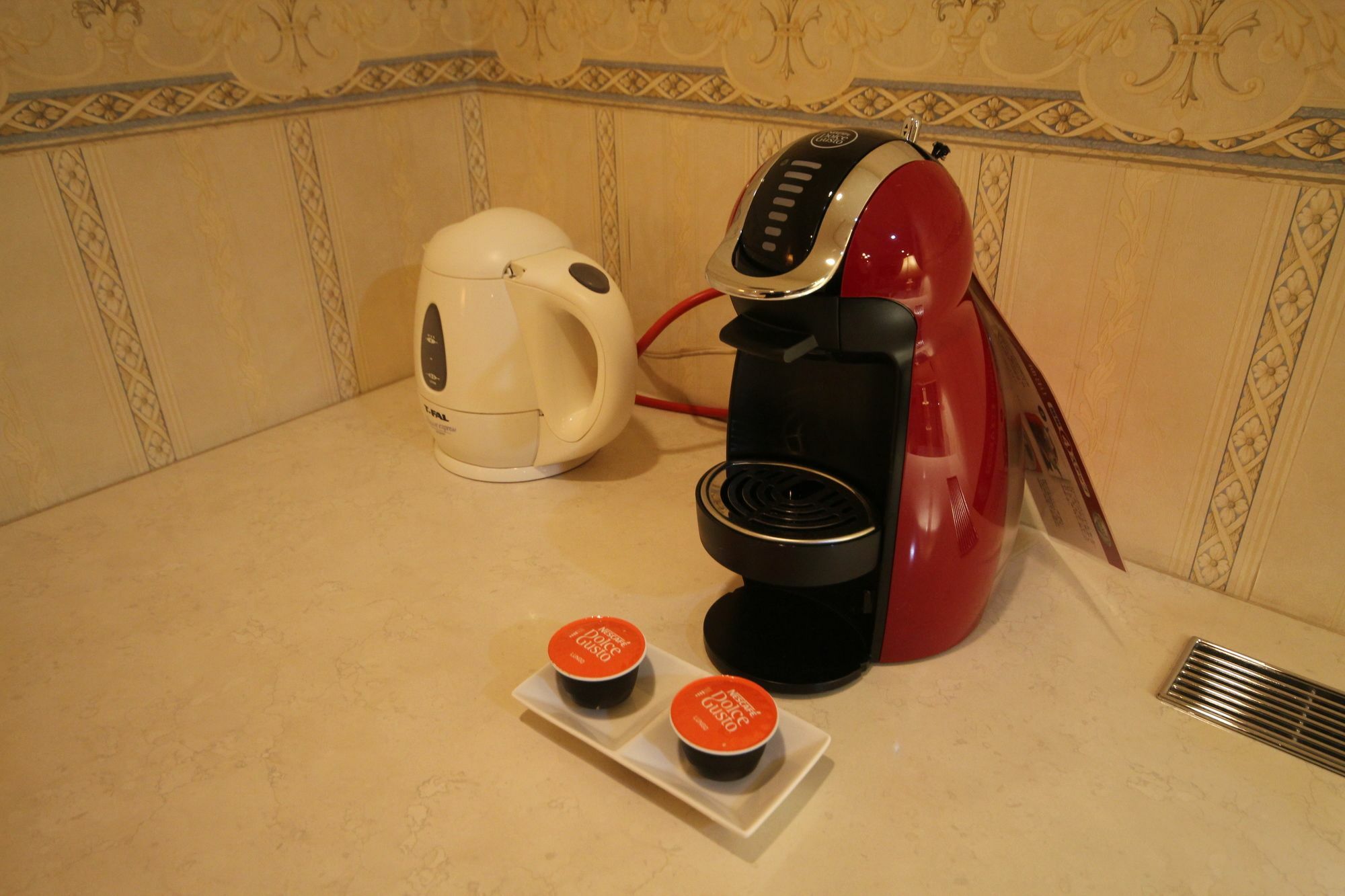 Hotel Afternoon (Adults Only) Osaka Bagian luar foto